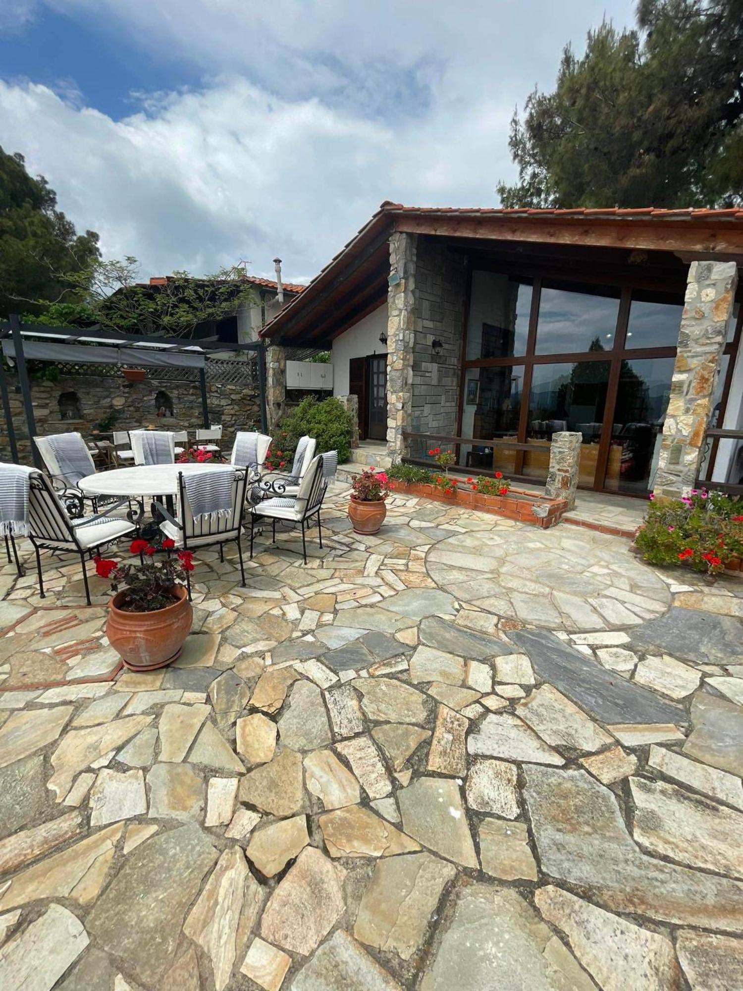 Villa Athos Сарті Екстер'єр фото